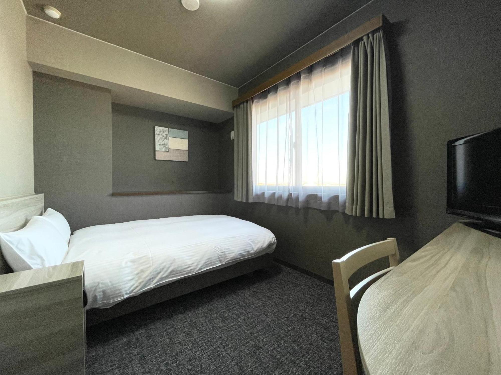 Hotel Route-Inn Yuki Yuki  Екстер'єр фото